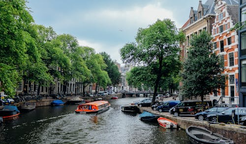 This is why every visitor should try a canal cruise in Amsterdam